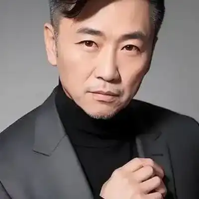 卞哲